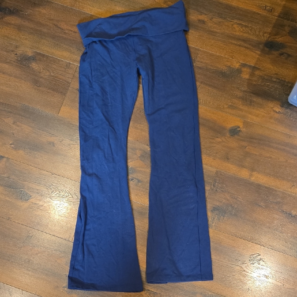 PINK Victoria's Secret Navy Flare Leggings